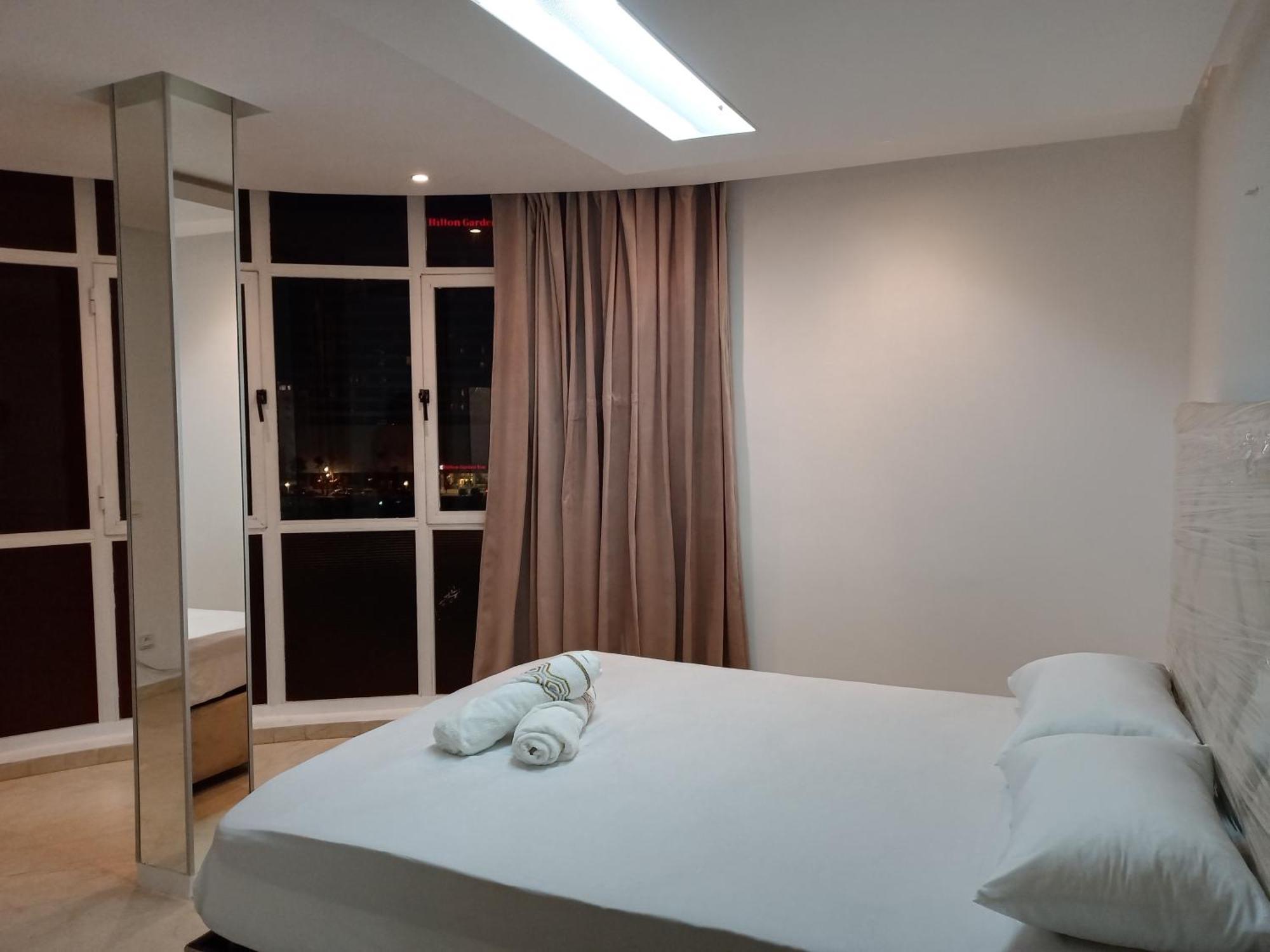 Appartement A Malabata En Face Centre Commercial Megarama & La Gare De Tgv M2 Tânger Exterior foto